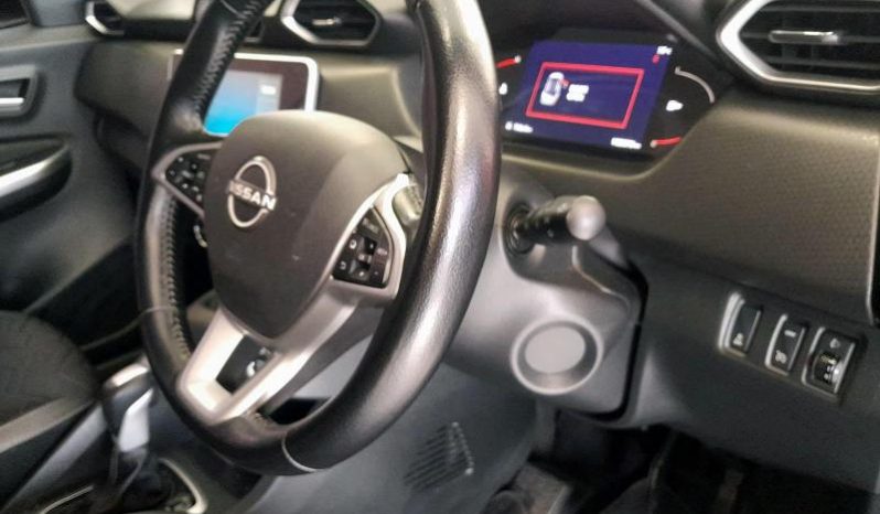 
								Nissan Magnite 1.0 Acenta Cvt Oled full									