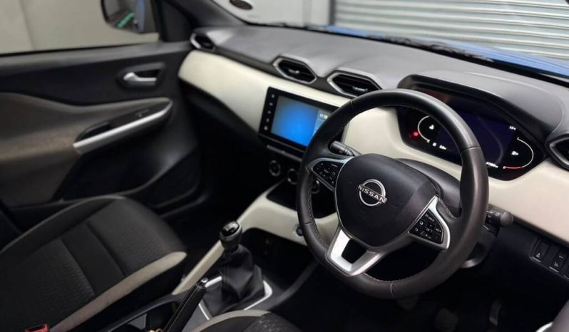 
								Nissan Magnite 1.0 Acenta Plus full									