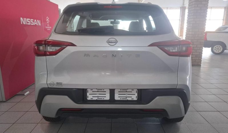 
								Nissan Magnite 1.0T Visia full									