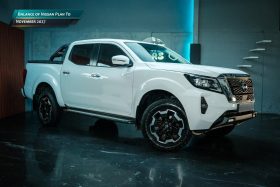 Nissan Navara 2.5D Le 4X4 D Cab At