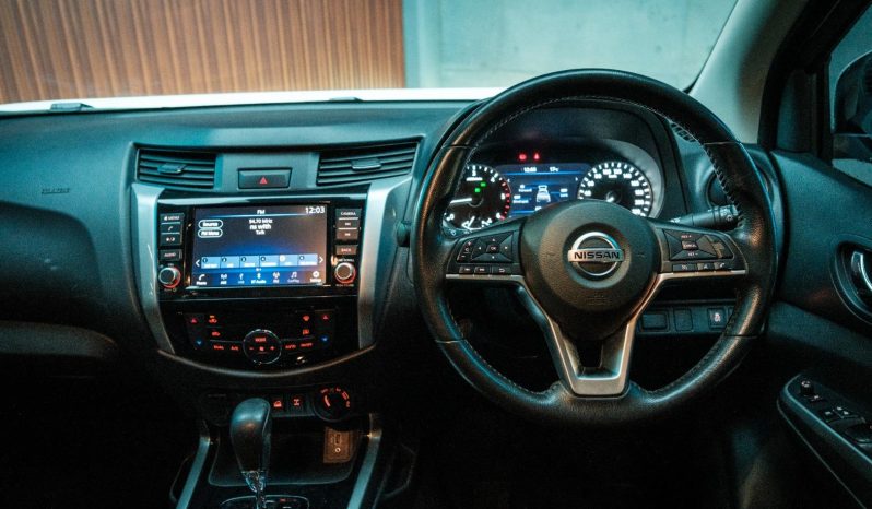 
								Nissan Navara 2.5D Le 4X4 D Cab At full									