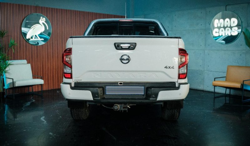 
								Nissan Navara 2.5D Le 4X4 D Cab At full									