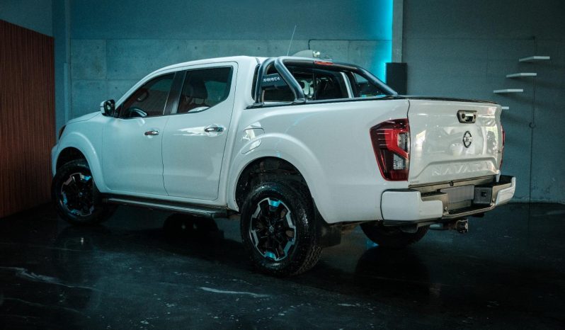 
								Nissan Navara 2.5D Le 4X4 D Cab At full									