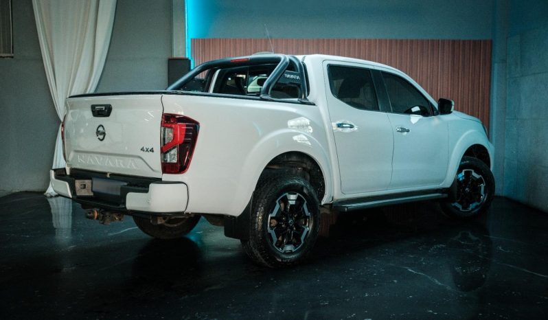 
								Nissan Navara 2.5D Le 4X4 D Cab At full									