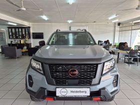 Nissan Navara 22D23 2.5D WARRIOR PRO-4X 4X4 AT DC