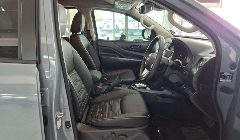 
								Nissan Navara 22D23 2.5D WARRIOR PRO-4X 4X4 AT DC full									