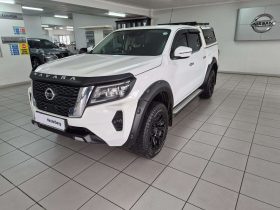 Nissan Navara Nissan Navara D23 2.5D LE 4×4 AT DC