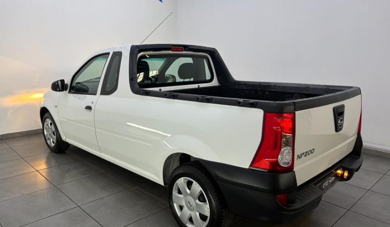 
								Nissan NP200 1.6 8V Ac Safety Pack full									