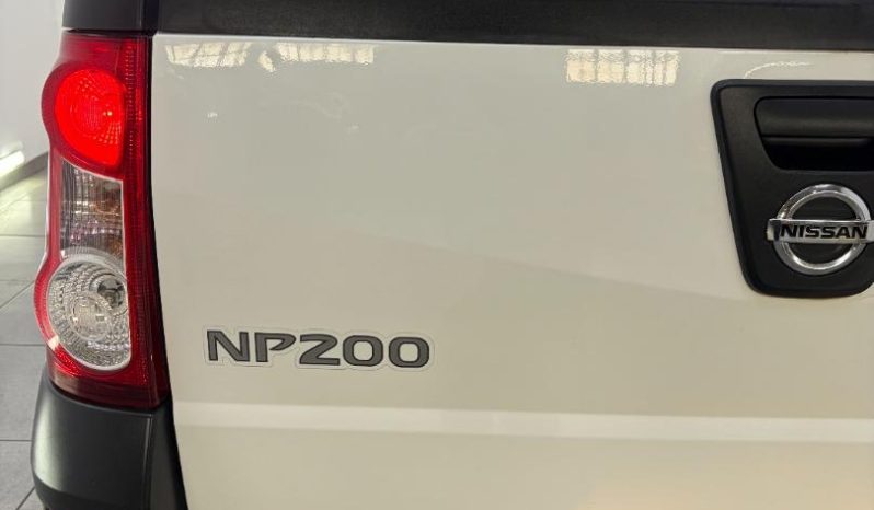 
								Nissan NP200 1.6 8V Ac Safety Pack full									