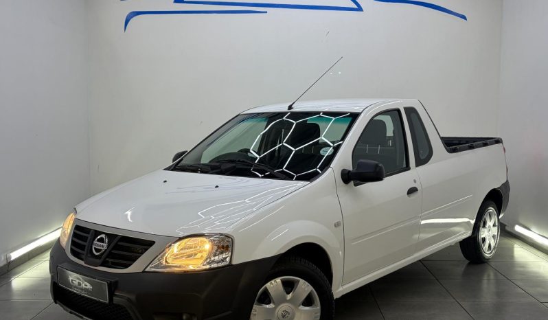 
								Nissan NP200 1.6 8V Ac Safety Pack full									