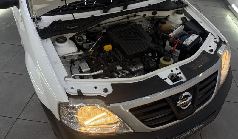 
								Nissan NP200 1.6 8V Ac Safety Pack full									