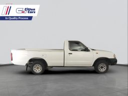 
										Nissan NP300 Hardbody 2.0 SC full									