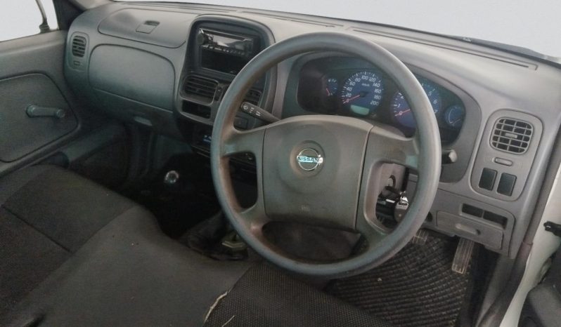 
								Nissan NP300 Hardbody 2.0 SC full									