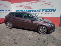 
										Opel Astra Hatch 1.6T Sport Plus full									