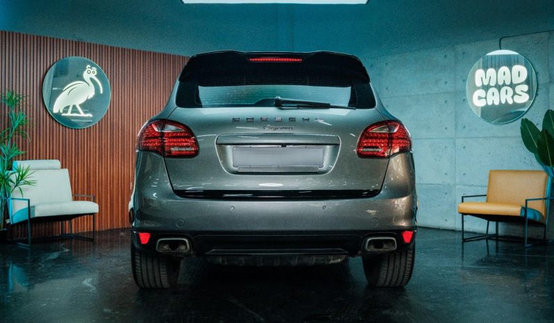 
								Porsche Cayenne 3.0 Diesel Tiptronic full									