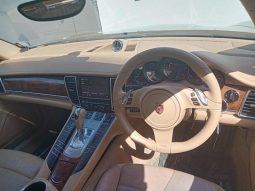 
										Porsche Panamera 3.0 Diesel Pdk full									
