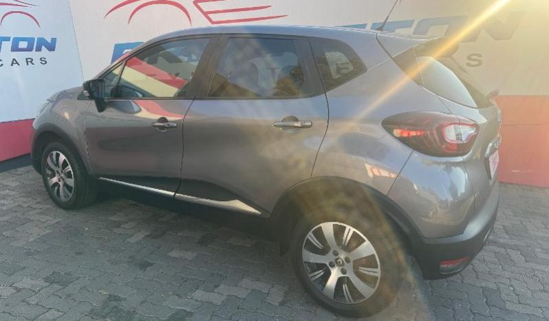 
								Renault Captur 0.9 Turbo Blaze 66kW full									