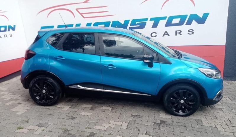 
								Renault Captur 0.9 Turbo Dynamique full									