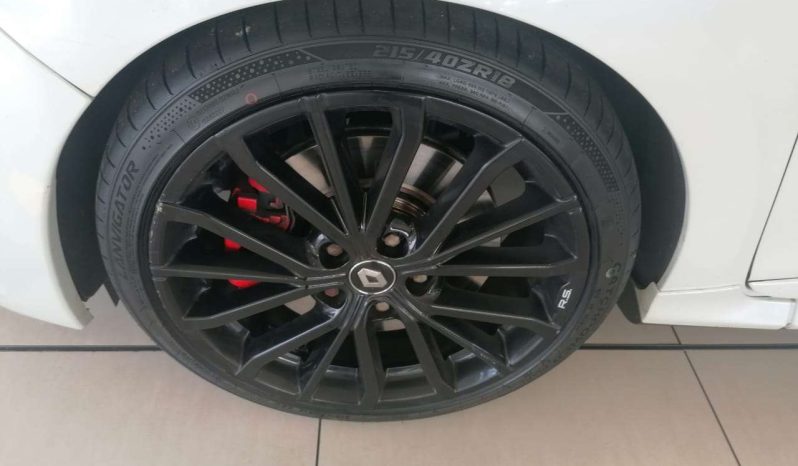 
								Renault CLIO CLIO IV 1.6 RS 220 EDC TROPHY full									