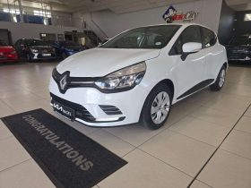 Renault CLIO CLIO IV 900T AUTHENTIQUE 5DR (66KW)