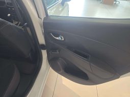 
										Renault CLIO CLIO IV 900T AUTHENTIQUE 5DR (66KW) full									