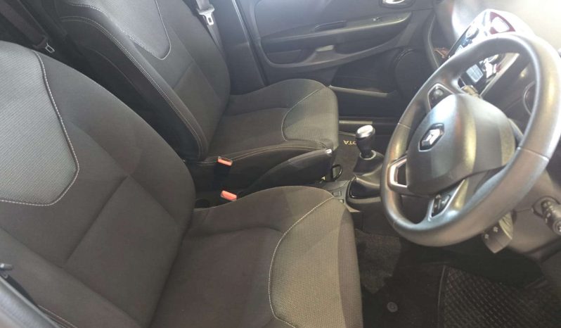 
								Renault CLIO CLIO IV 900T AUTHENTIQUE 5DR (66KW) full									