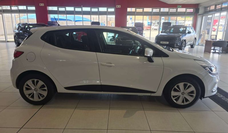 
								Renault CLIO CLIO IV 900T AUTHENTIQUE 5DR (66KW) full									