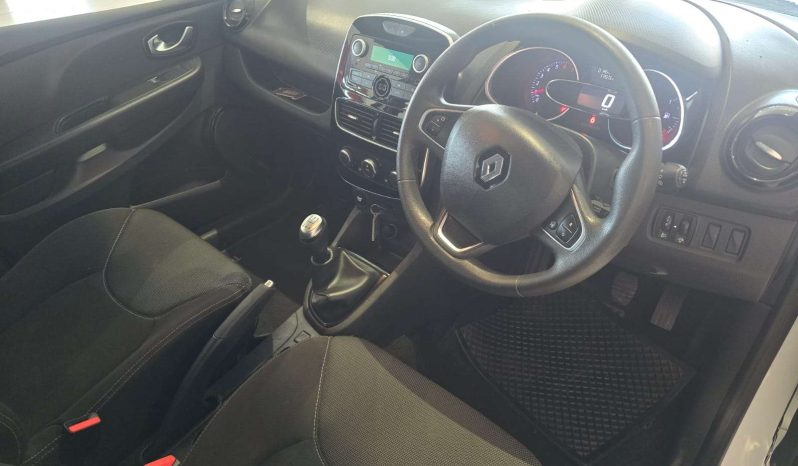 
								Renault CLIO CLIO IV 900T AUTHENTIQUE 5DR (66KW) full									