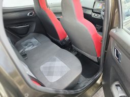 
										Renault Kwid 1.0 Dynamique (abs) full									