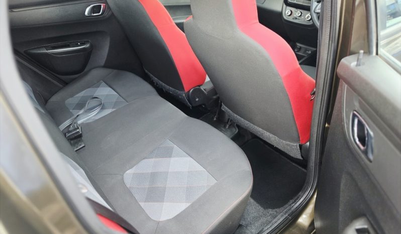 
								Renault Kwid 1.0 Dynamique (abs) full									