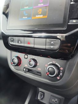 
										Renault Kwid 1.0 Dynamique (abs) full									