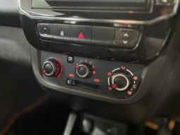 
										Renault KWID KWID 1.0 DYNAMIQUE / ZEN / TECHNO 5DR full									