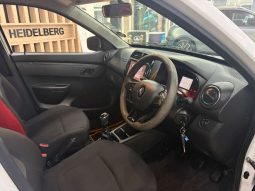 
										Renault KWID KWID 1.0 DYNAMIQUE / ZEN / TECHNO 5DR full									