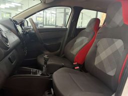 
										Renault KWID KWID 1.0 DYNAMIQUE / ZEN / TECHNO 5DR full									