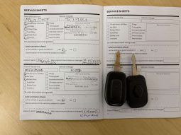 
										Renault KWID KWID 1.0 DYNAMIQUE / ZEN / TECHNO 5DR full									