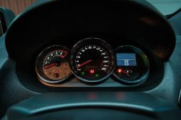 
										Renault Megane Rs 2.0 Red Bull Racing Rb8 Edition full									