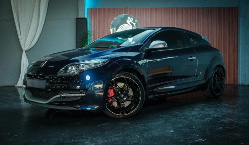 
								Renault Megane Rs 2.0 Red Bull Racing Rb8 Edition full									