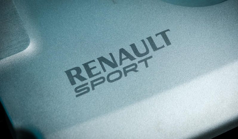 
								Renault Megane Rs 2.0 Red Bull Racing Rb8 Edition full									