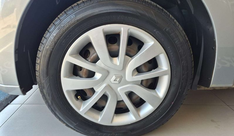 
								Renault SANDERO SANDERO 900 T EXPRESSION full									