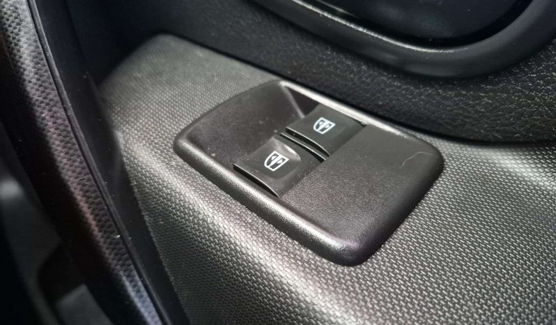 
								Renault SANDERO SANDERO 900 T EXPRESSION full									