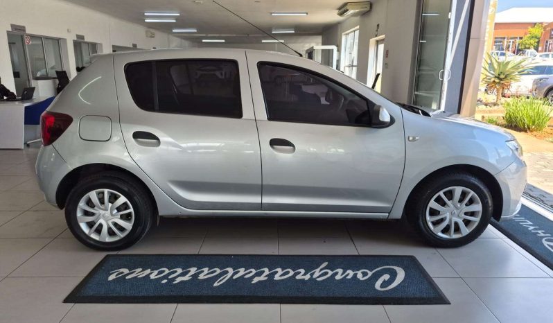 
								Renault SANDERO SANDERO 900 T EXPRESSION full									