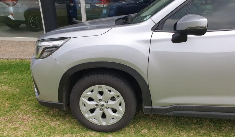 
								Subaru Forester 2.0I Cvt full									