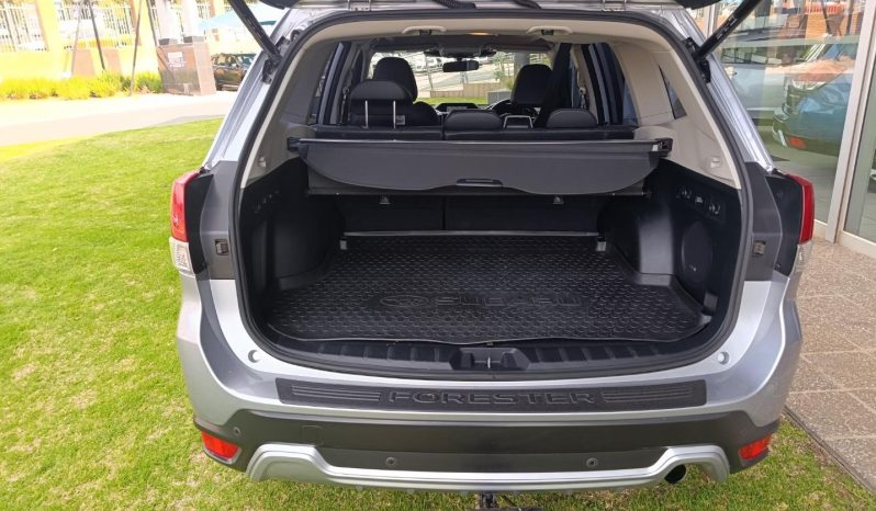 
								Subaru Forester 2.0I-S Es Cvt full									