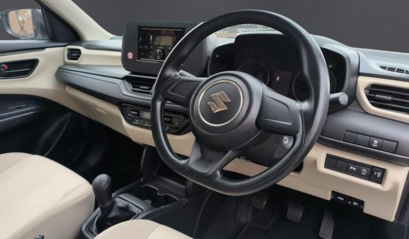 
								SUZUKI DZIRE 1.2 GA MT full									