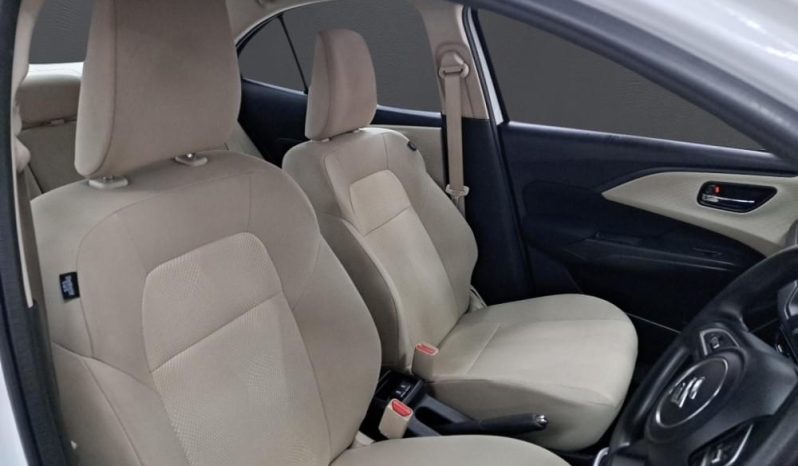 
								SUZUKI DZIRE 1.2 GL PLUS CVT full									