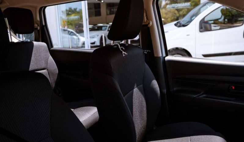 
								Suzuki Ertiga 1.5 GA full									