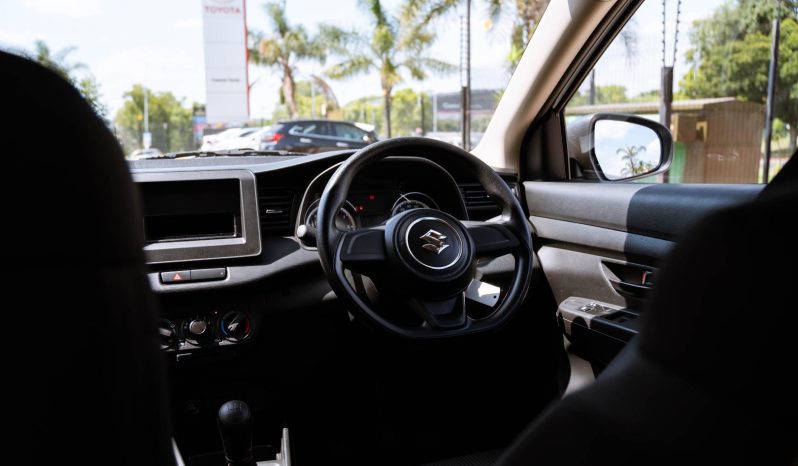 
								Suzuki Ertiga 1.5 GA full									