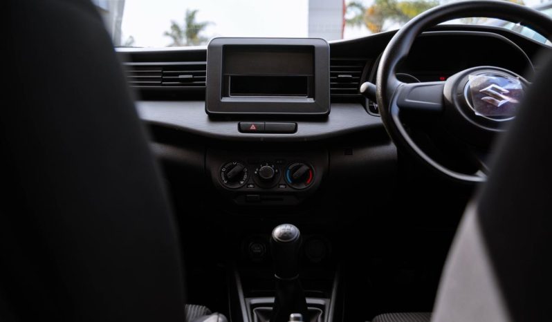 
								Suzuki Ertiga 1.5 GA full									