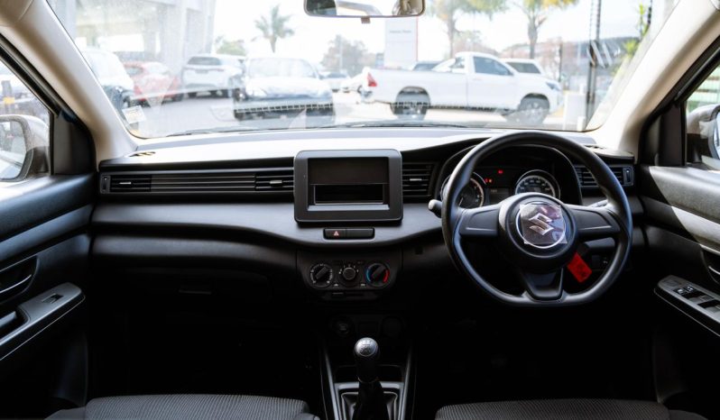 
								Suzuki Ertiga 1.5 GA full									