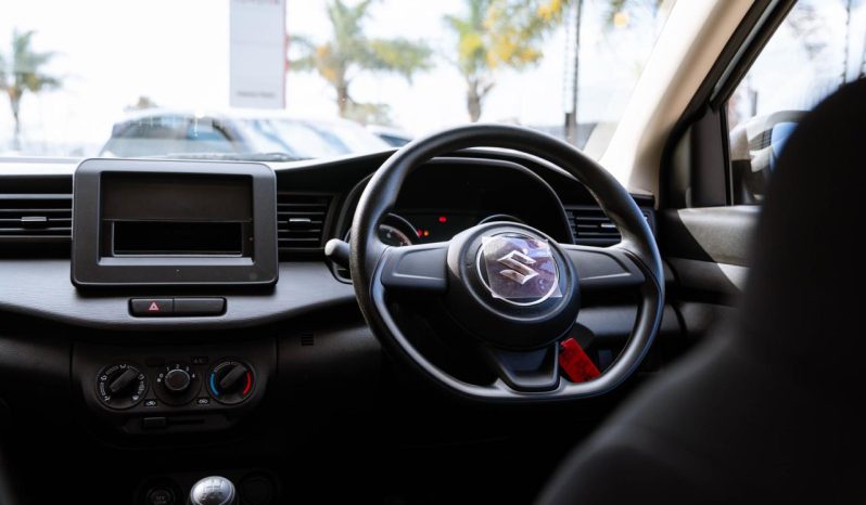 
								Suzuki Ertiga 1.5 GA full									